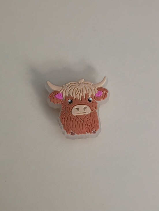 CROCS Other - 10 for $10 Jibbitz Croc Charms - Brown Highland Cow Glow in the Dark - Animal